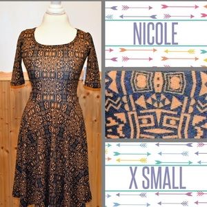 Beautiful Nicole dress!